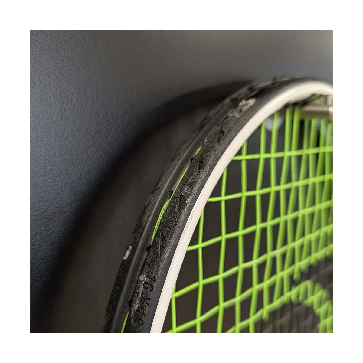 Raquette Solinco White Out 305 (305g) - Occasion