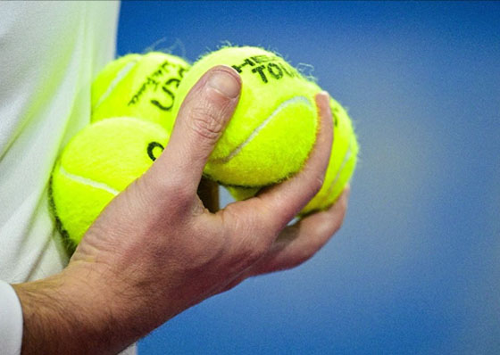 Pourquoi les balles de tennis sont poilues ?